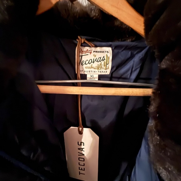 Tecovas Women Navy Down Puffer Jacket - Picture 3 of 5